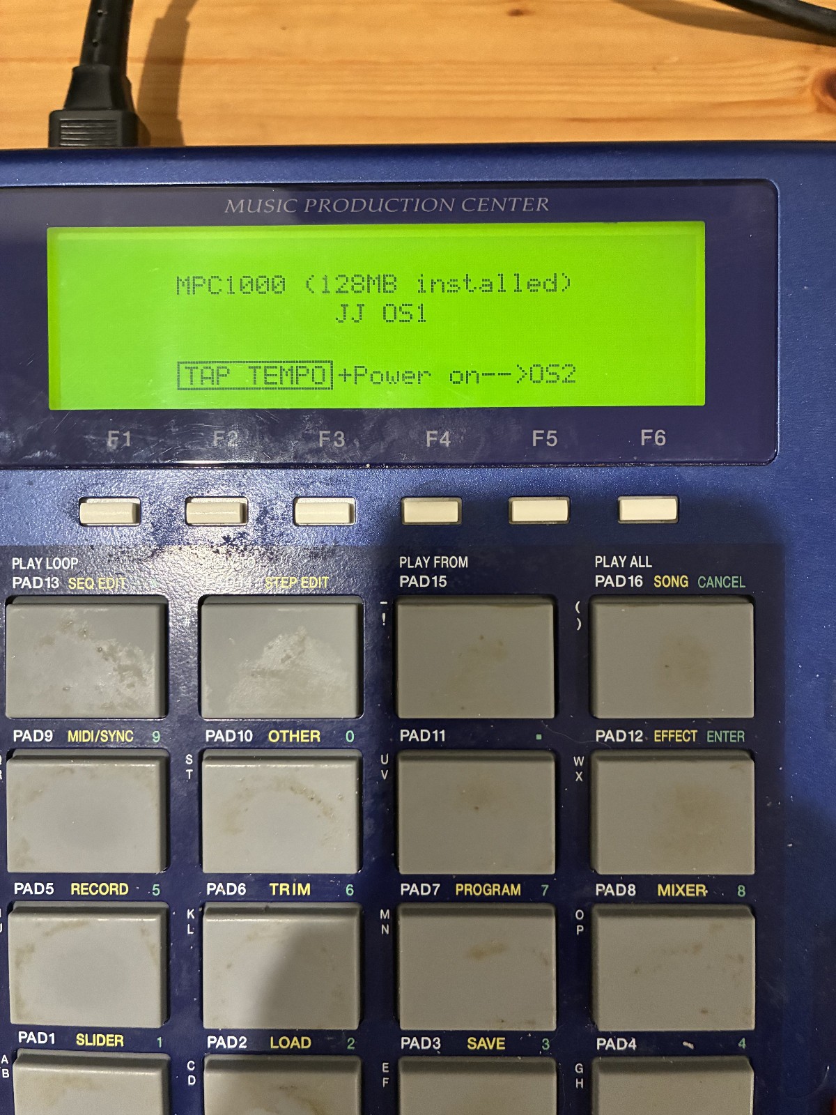 MPC 1000 JJOS 128MB RAM, 15GB hard drive