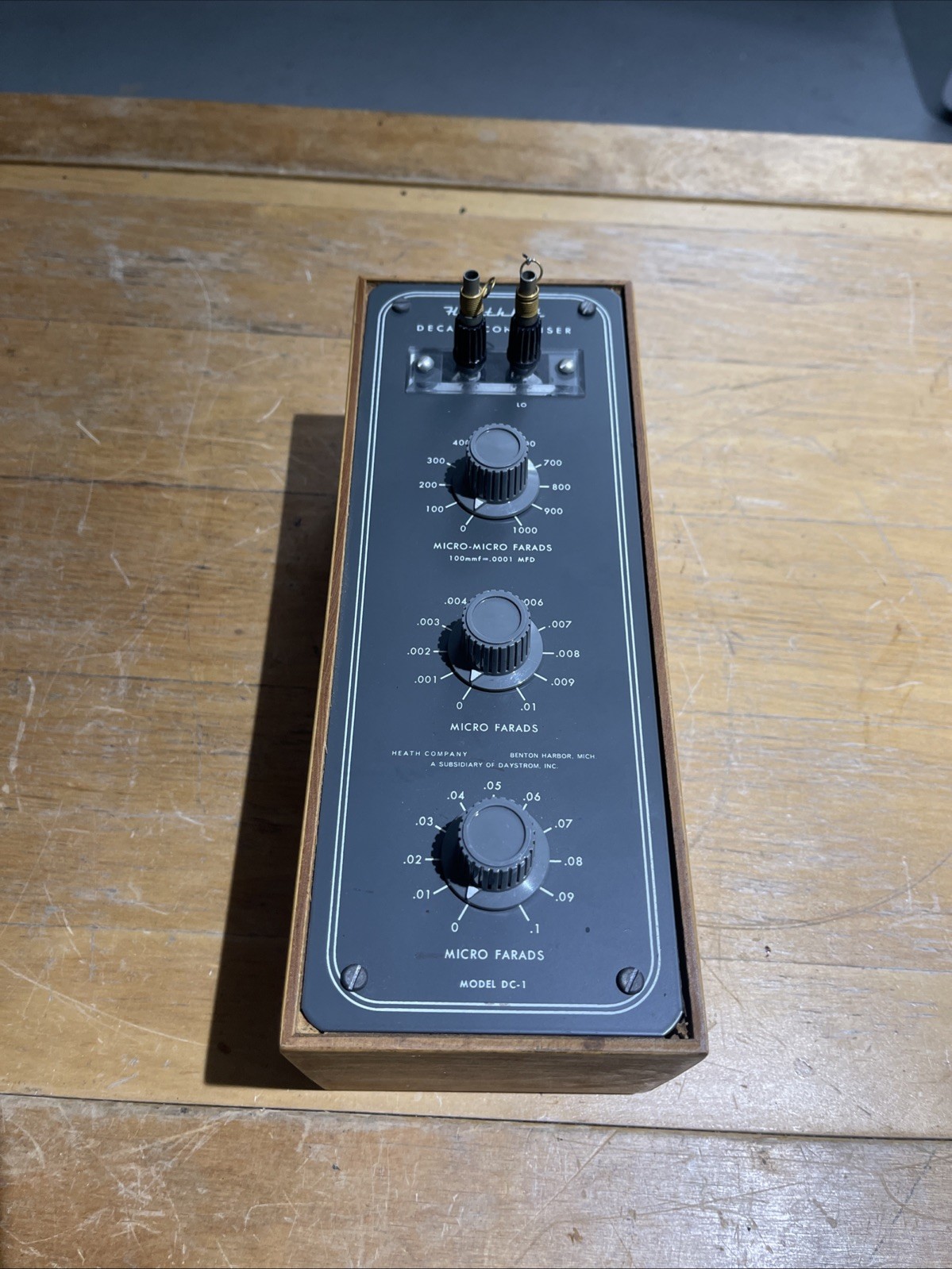 Heathkit Model DC-1 Decade Condenser