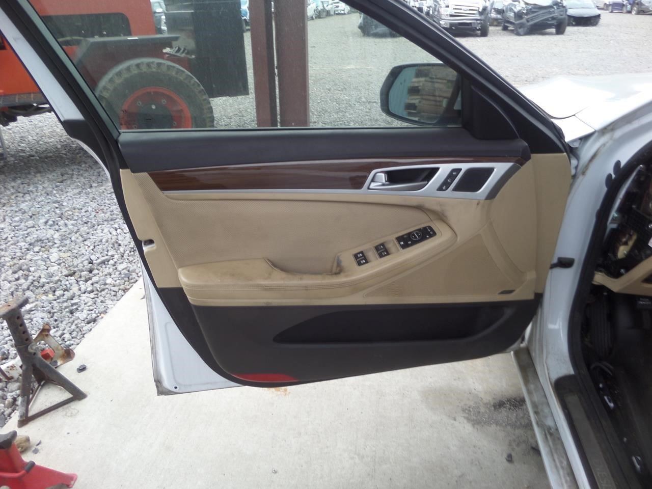 2015 Genesis Air Shutter