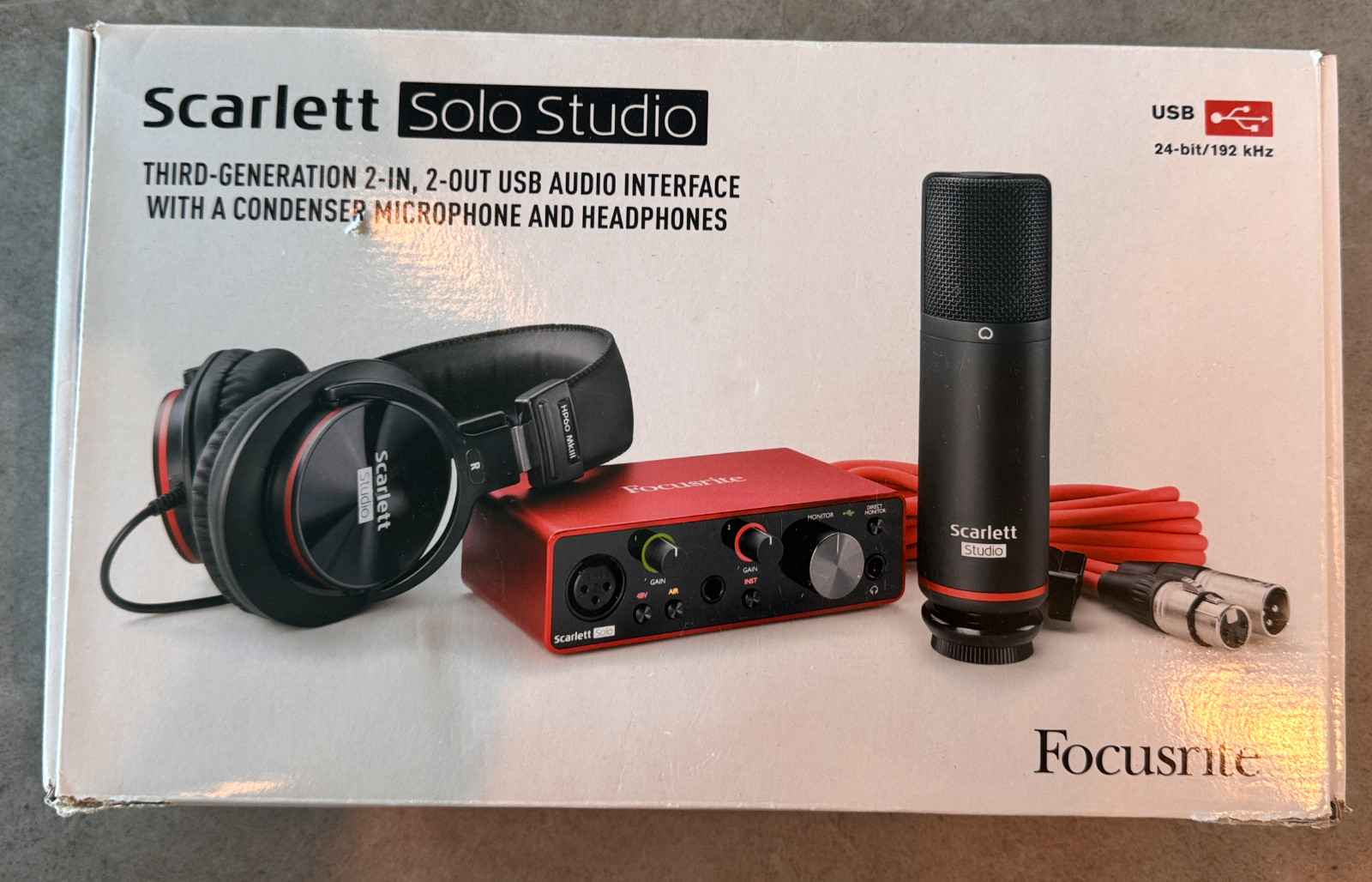 Focusrite Scarlett Solo Studio 2nd Gen 2-in/2-out USB Pack w/ Mic & Headphones