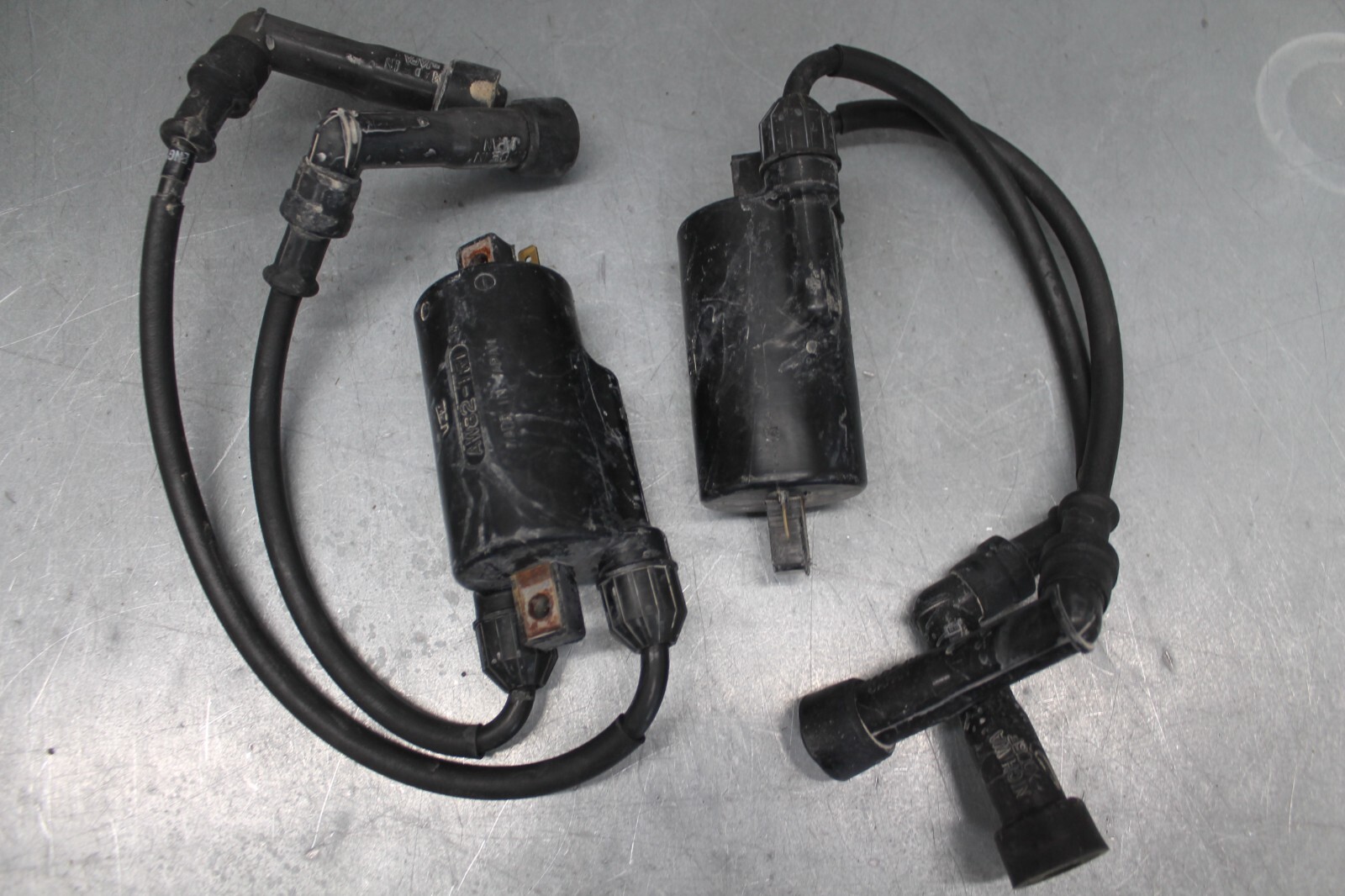 1981 Honda Nighthawk CB650 CB 650 Left & Right Ignition Coil Pack