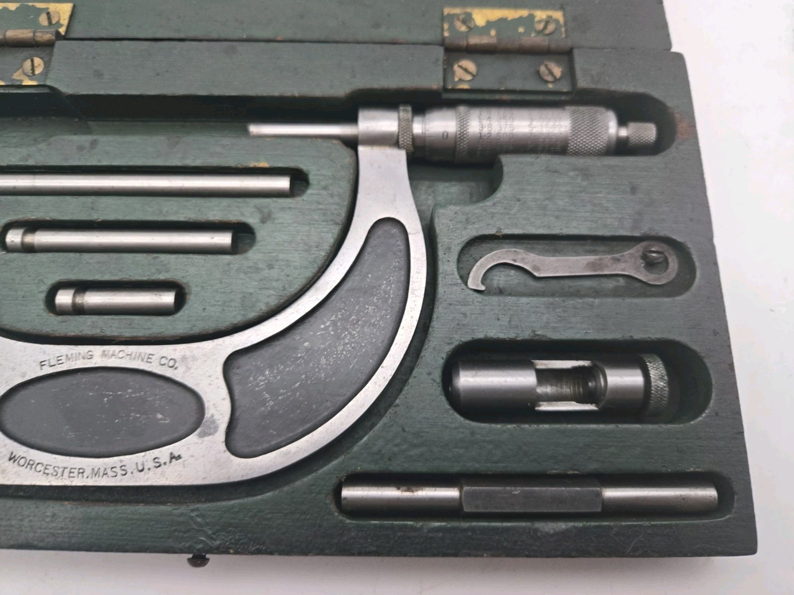 Fleming Mfg 1204RL Micrometer Set In Box