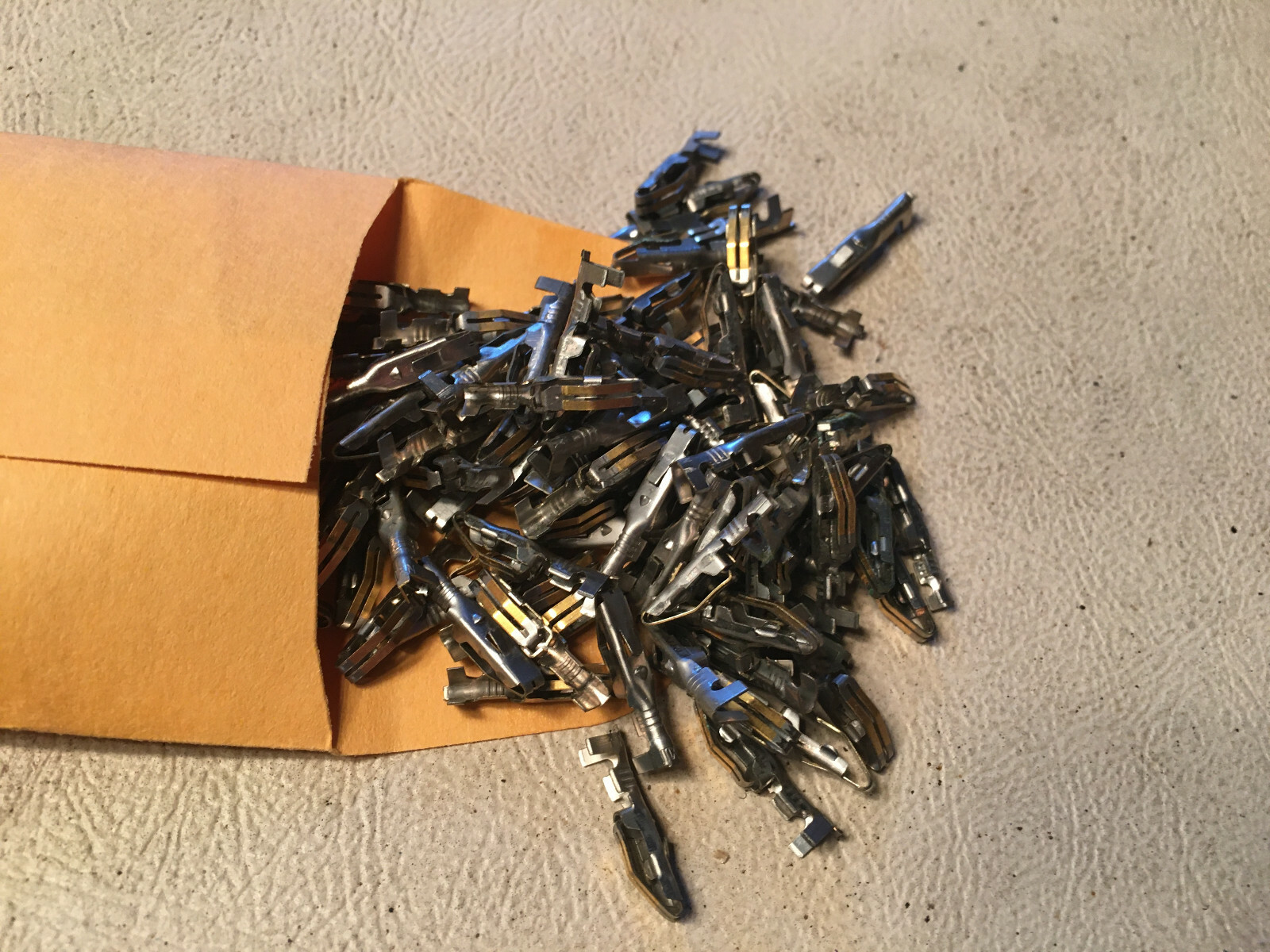 90 King Small Part: 030-1107-00 aka 030-01107-0000,  030-1107 crimp install pins