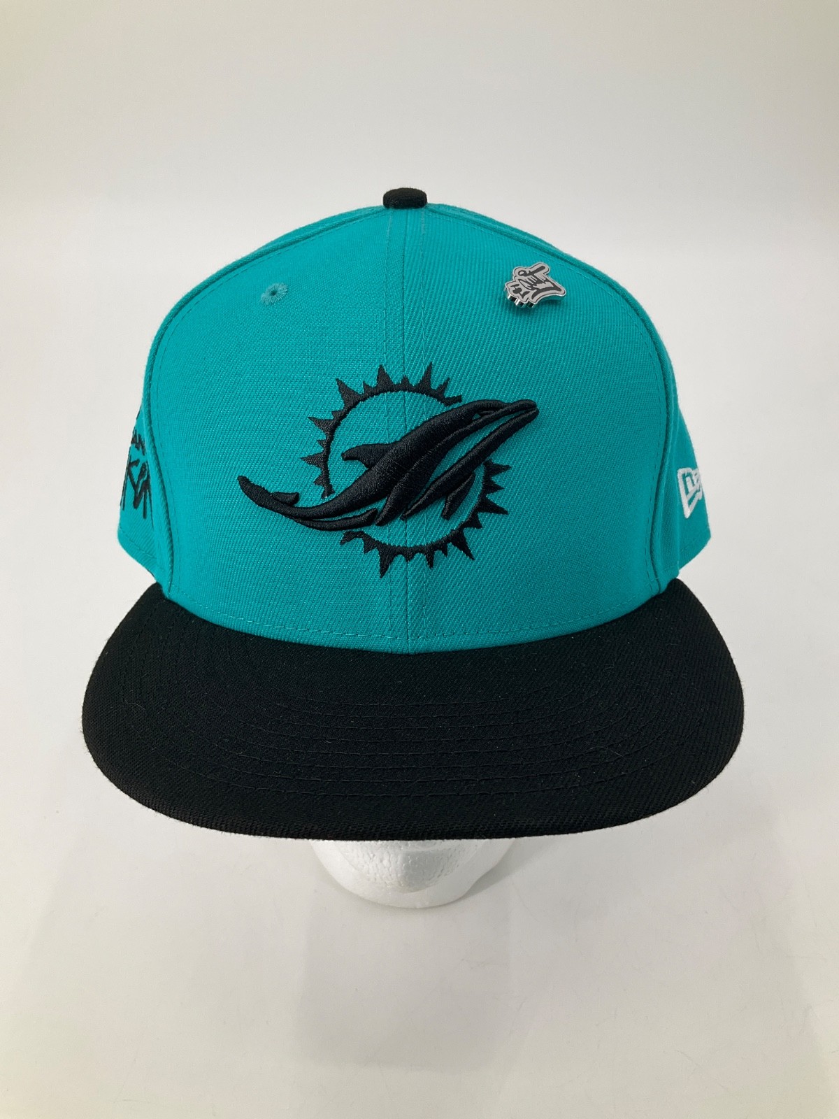 MIAMI DOLPHINS TEAM ISSUED AQUA ‘INSPIRE CHANGE’ FITTED HAT BRAND NEW
