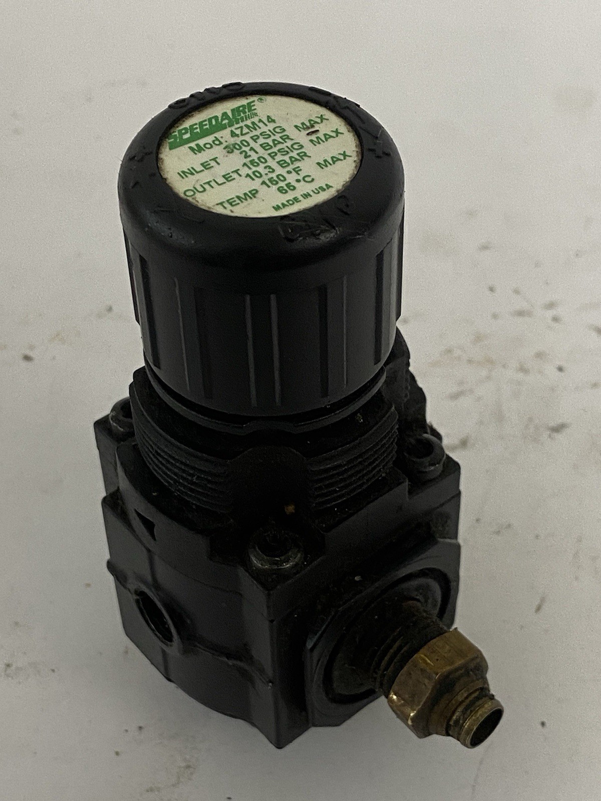 Speedaire 4Zm14 Air Regulator 300 Psi Inlet 150Psi Outlet 150°F 65°C