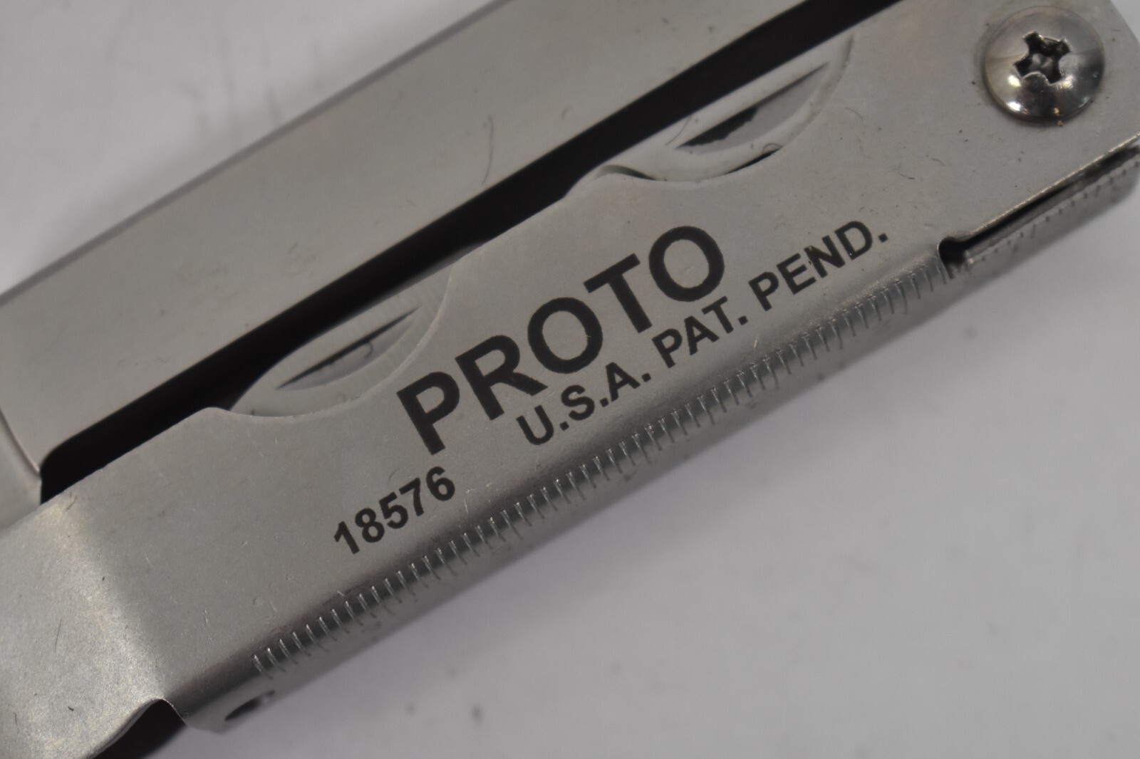Proto Professional Multi Purpose Tool Needle Nose 15 Functions w 2 Bits 18576