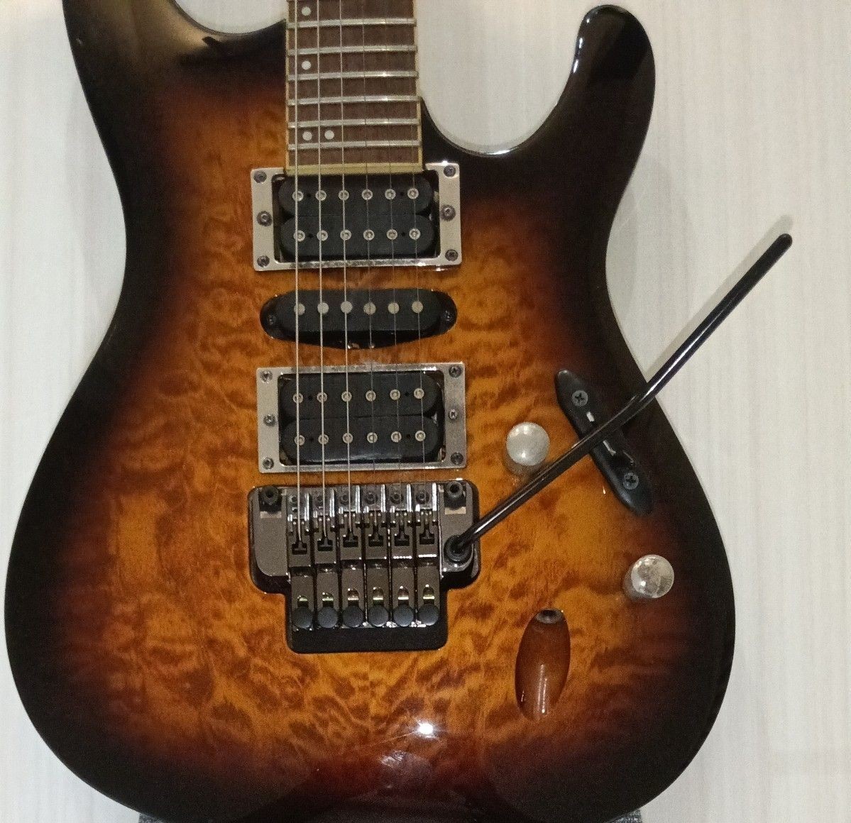 Ibanez S670QM Electric Guitar
