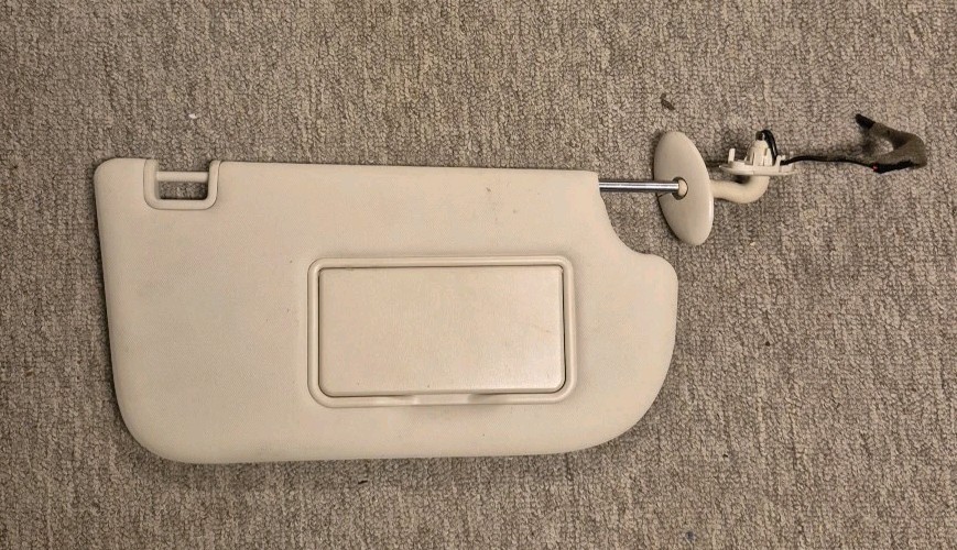 13-19 FORD ESCAPE PASSENGER SUNVISOR IVORY OEM SV0985