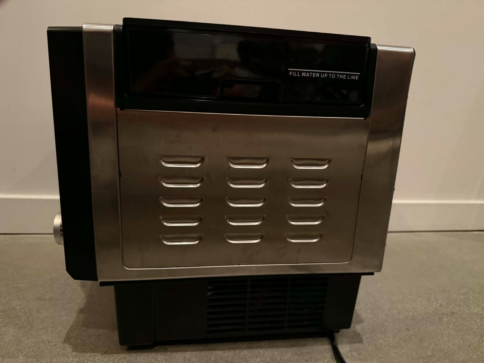 Suvie S020M Kitchen Robot - Cool-To-Cook Smart Meal