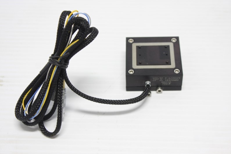 PI P-622K029 PIHera Linear Precision Positioner