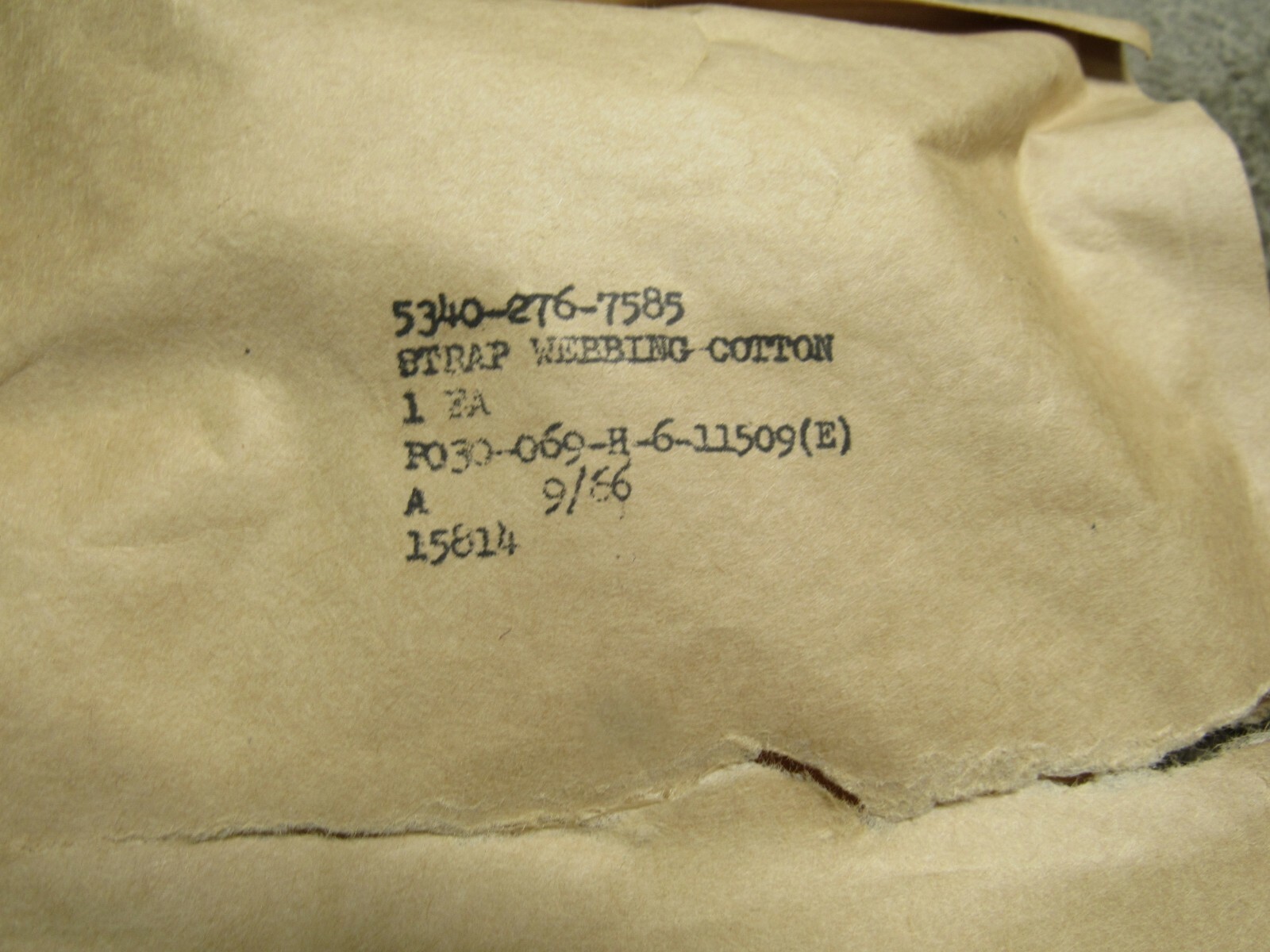 US Vietnam Era Webbing Strap NOS DATED 9/1966 1" X 27" INCHES OG 107 GP