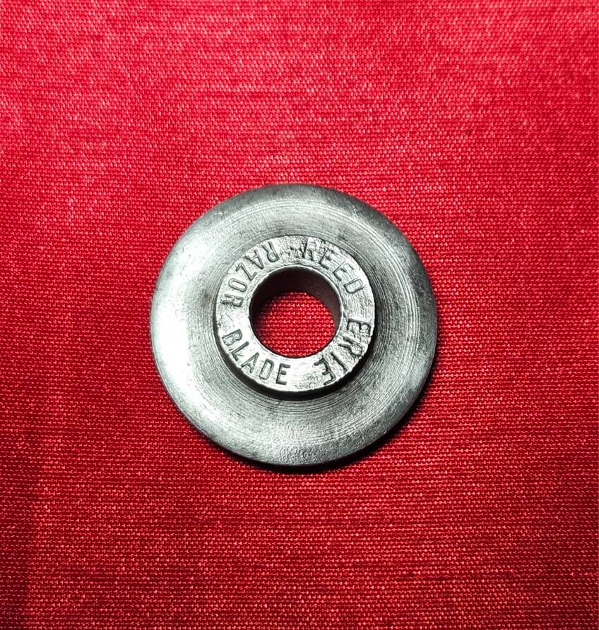 REED Erie No. 1S Cutting Wheel 0.30" Bore, 1.02" OD, 0.40" W, USA Made - NEW