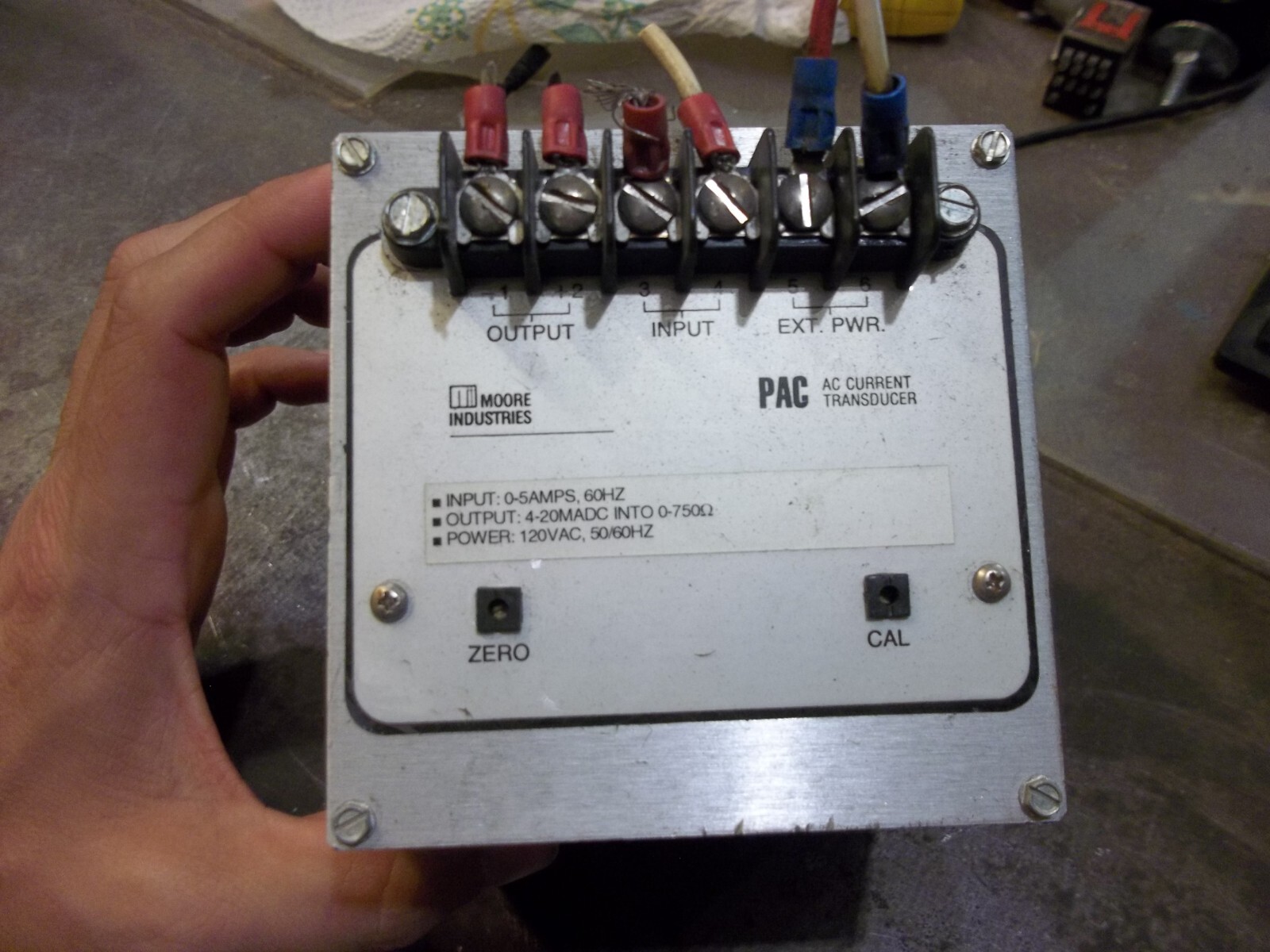 MOORE PAC/5A/4-20MA/S-120AC CURRENT TRANSDUCER 120 VAC 50/60HZ (697)