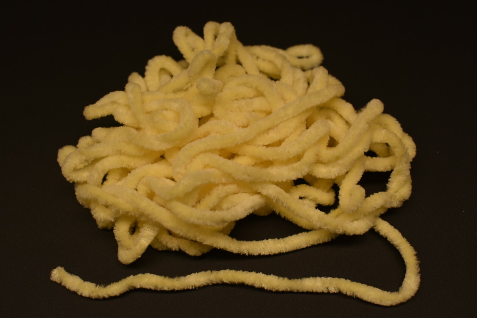 5 Yards 3/16" LIGHT YELLOW Round Chenille for Fly Tying