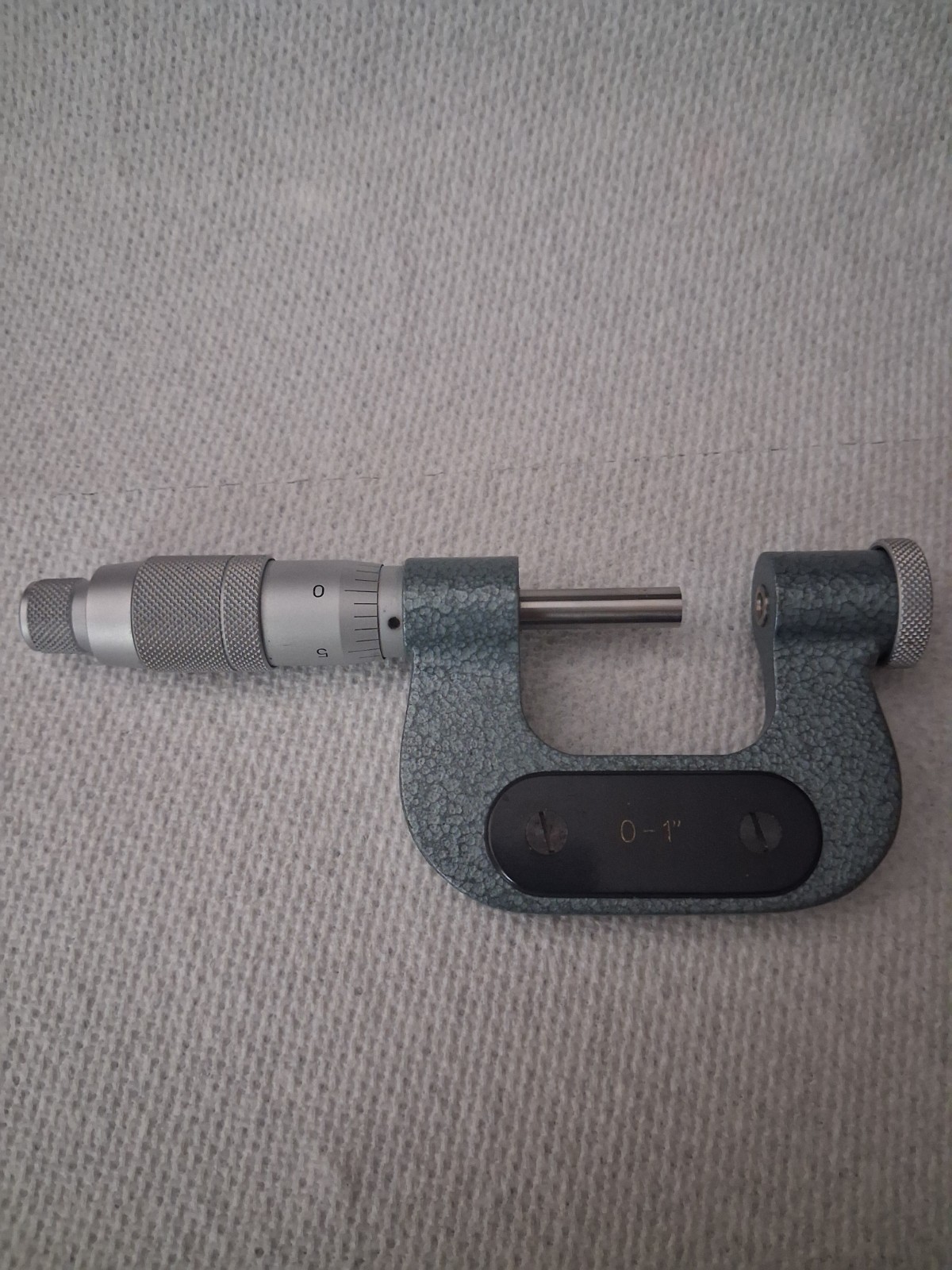 TESA 0-1 THREAD MICROMETER, 7 Anvils Wooden box
