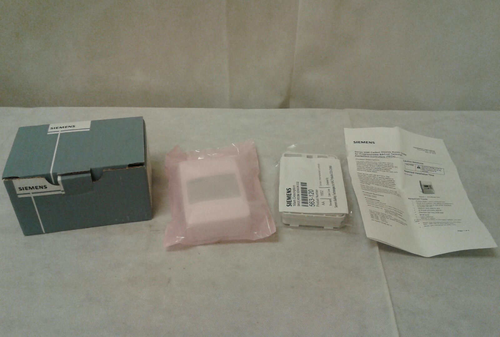 SIEMENS - 2200 Series Indoor BACnet Carbon Dioxide Sensor - QPA2282.EWSC *NOS*