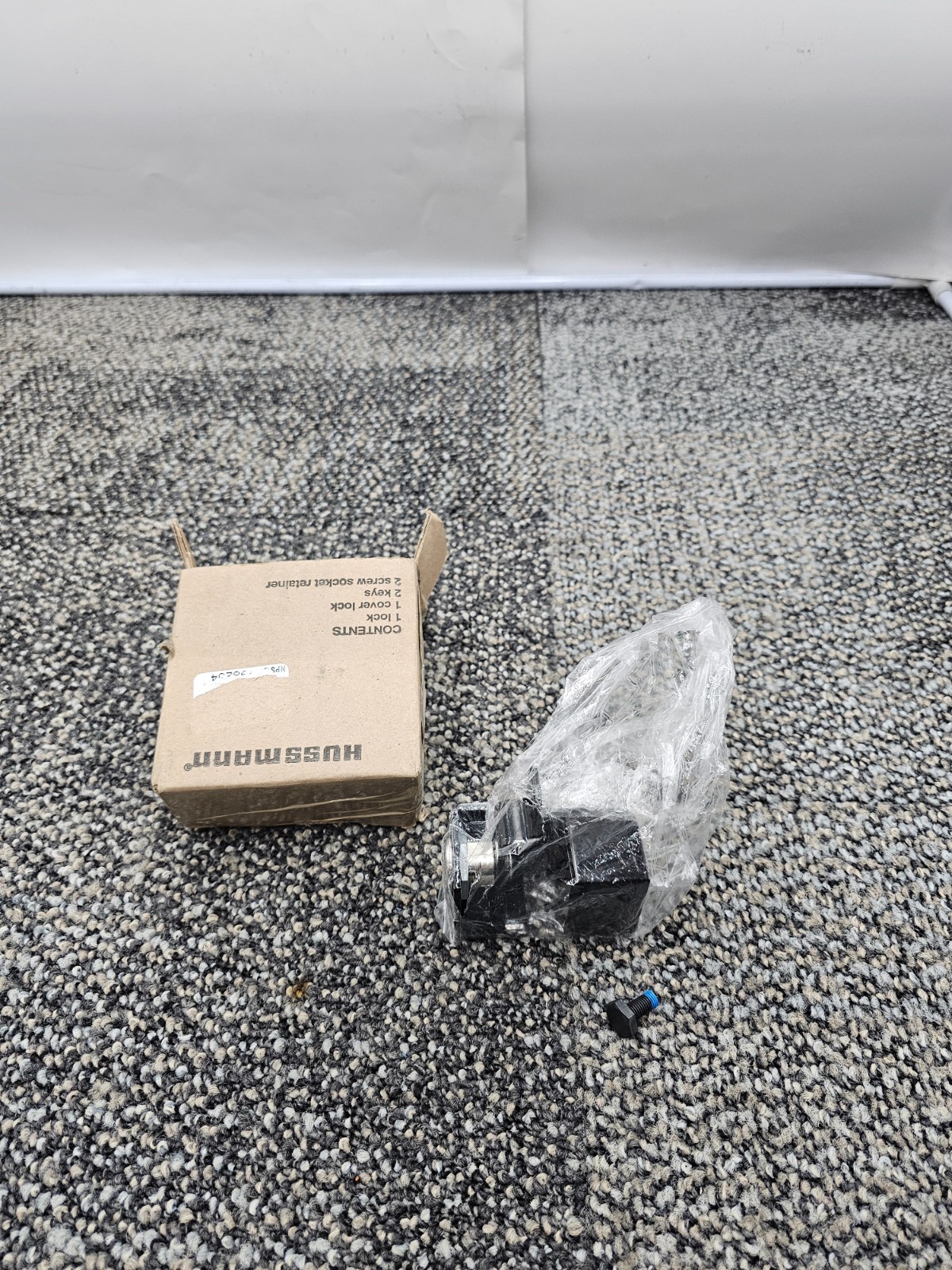 Hussmann Door Lock Metal with Cover For Commercial Appliance Parts, Black