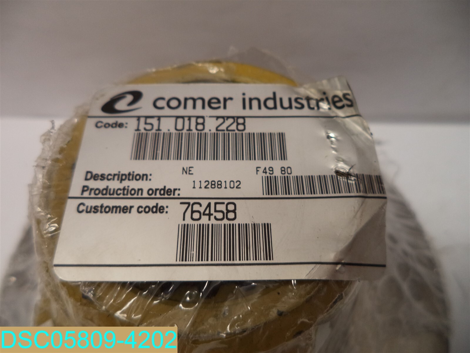 COMER 151018228 CENTER HUB 76458 11288102