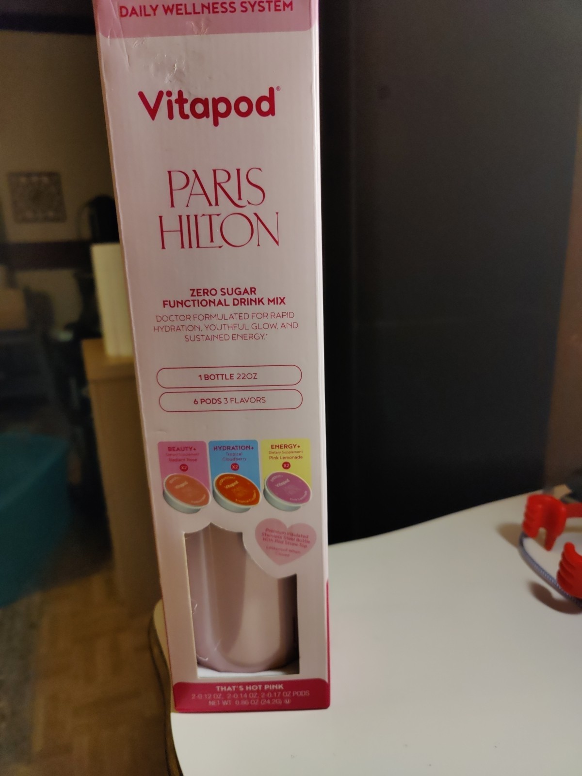 Paris Hilton Vitapod Thats Hot Pink Metal Water Bottle With 6 Flavor pods New