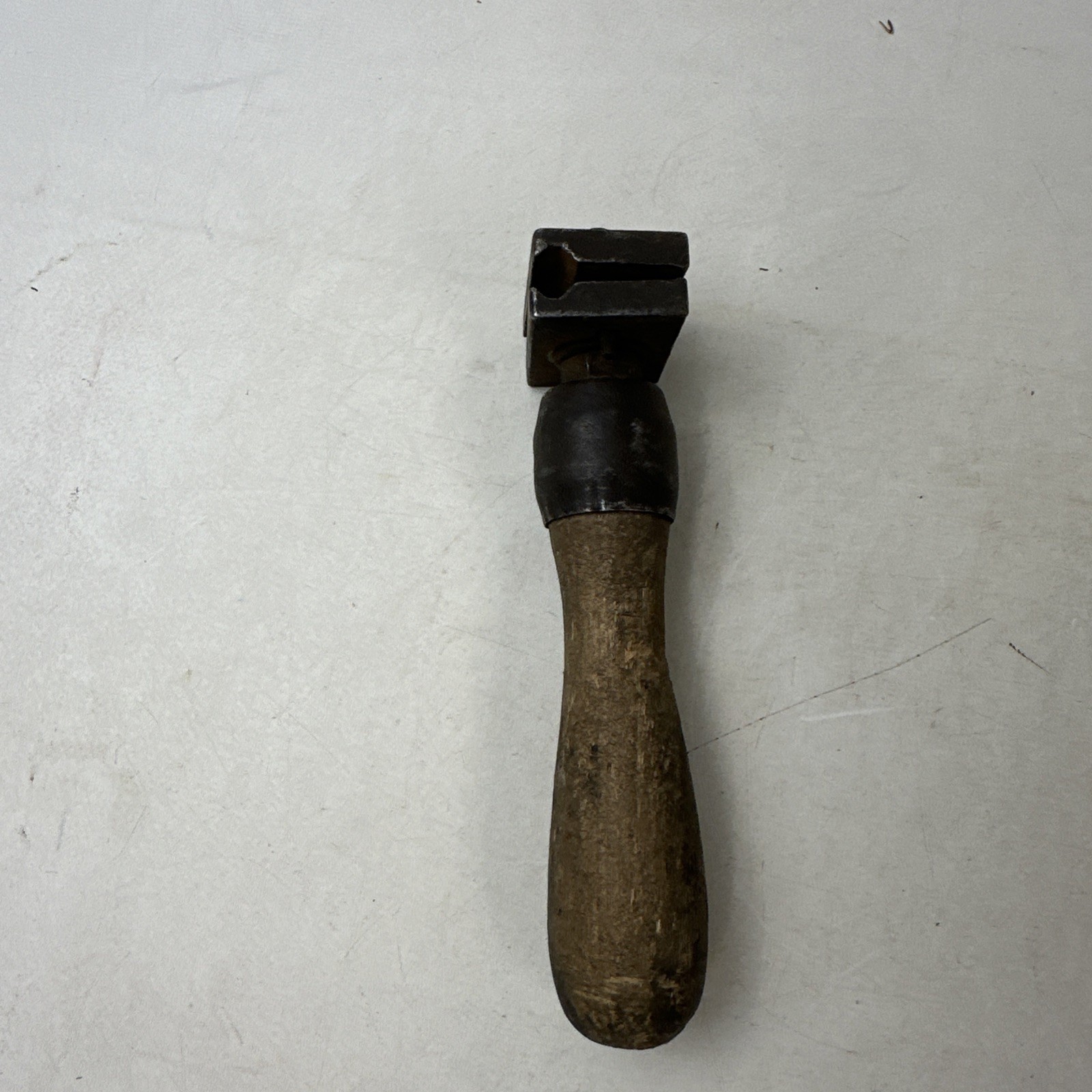 Vintage Bell System D Cable Vise Wooden Handle Tool
