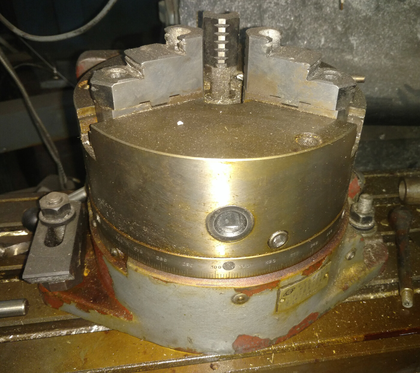 8" Super Spacer  ROTARY TABLE w/8" 3 JAW SELF CENTERING Chuck
