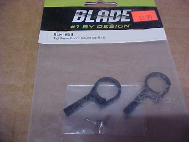 BLADE BLH1658 = TAIL SERVO BOOM MOUNT (2): B450 (NEW)