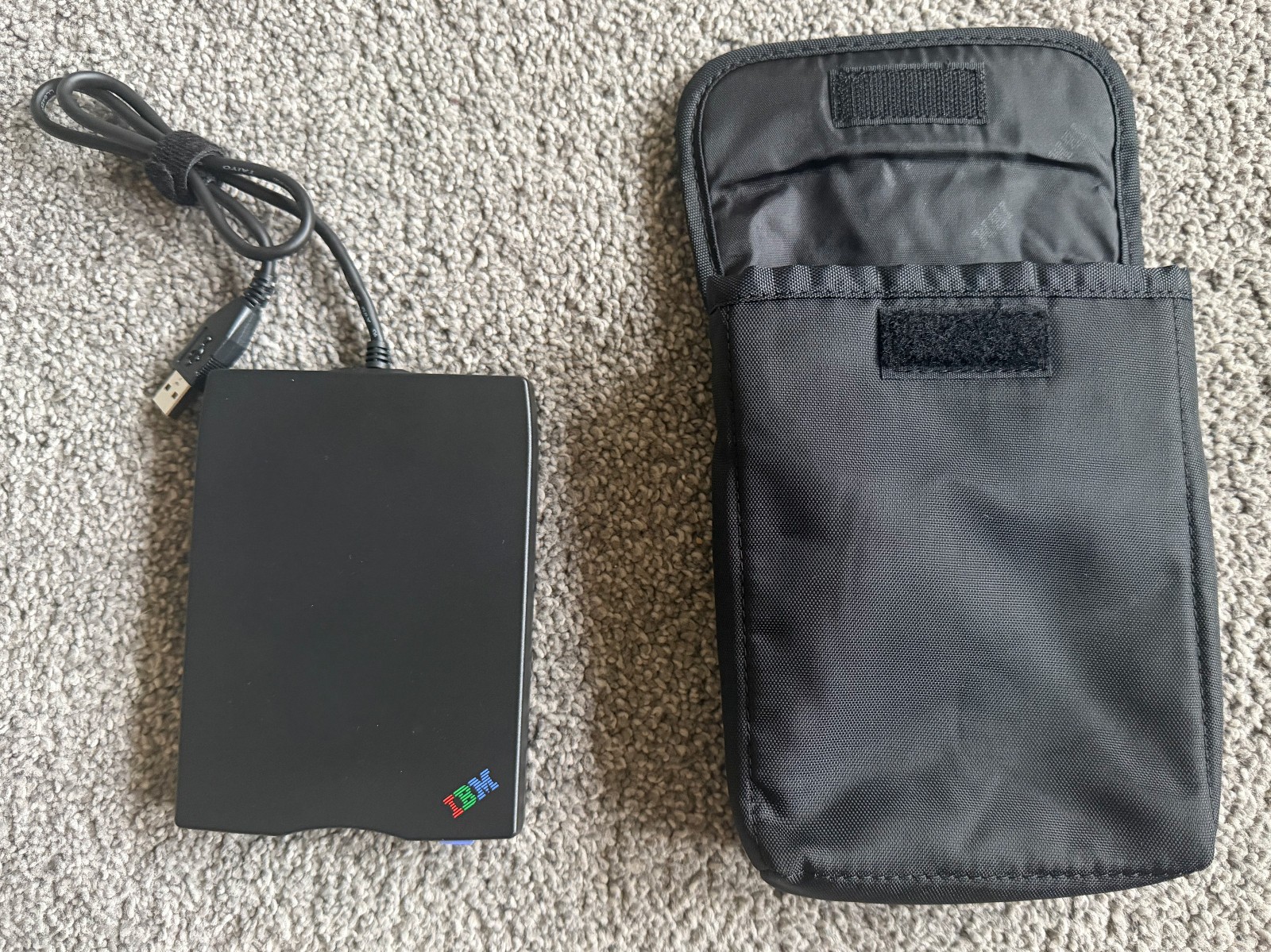 IBM USB Portable Diskette Drive 08K9835 06P5223 MPF82E with case