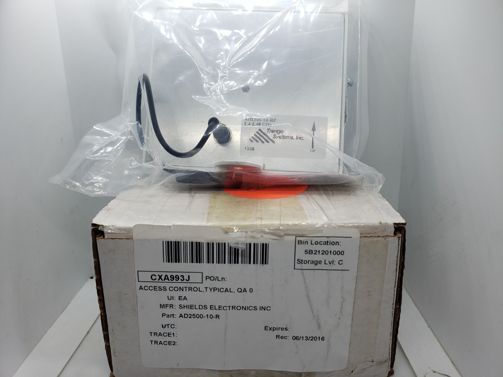 TANGO SYSTEMS AD2500-10-RP RIGHT HAND CIRCULAR POLARIZED ANTENNA NIB
