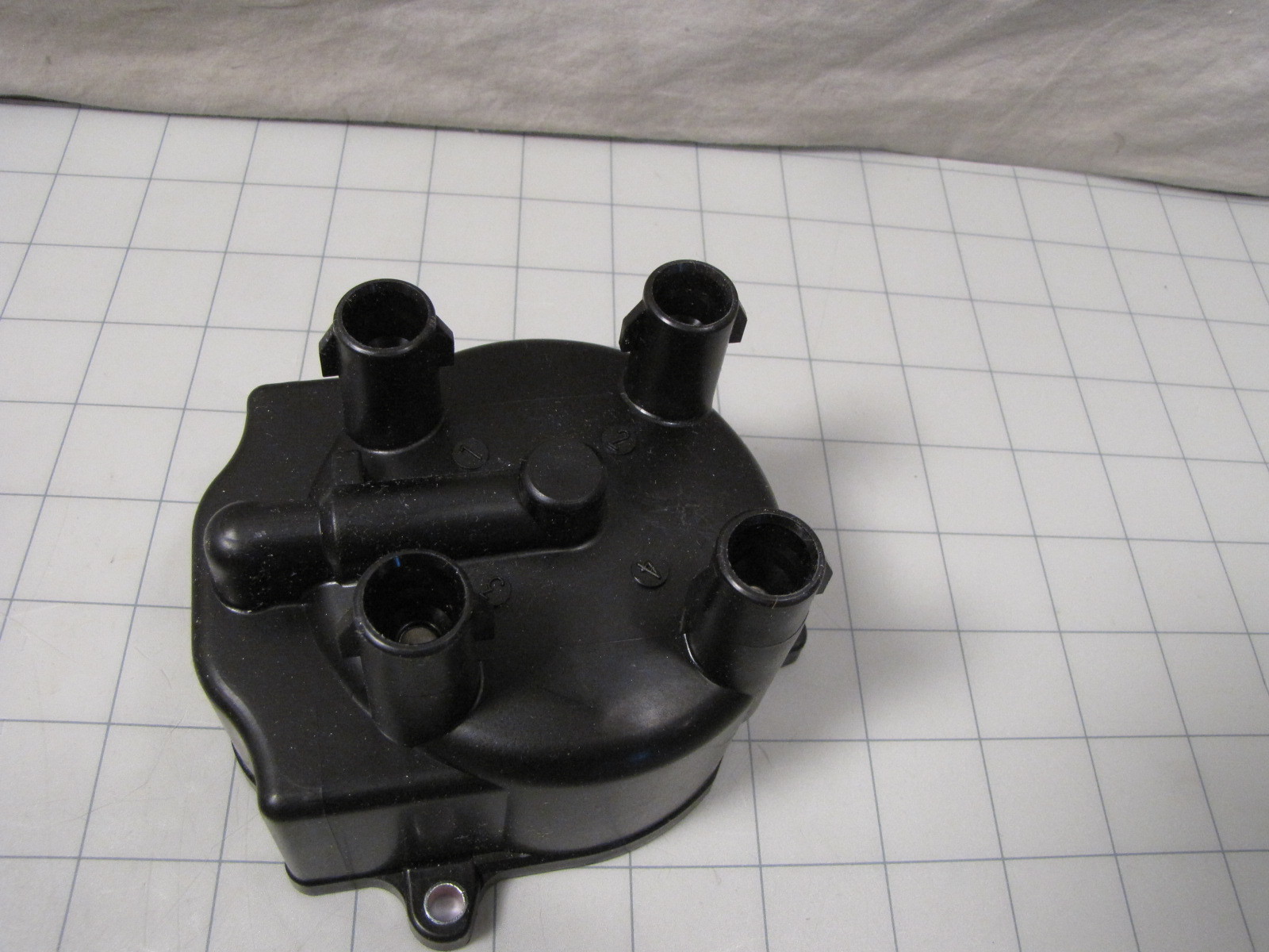 Napa Echlin EP549 Distributor Cap NEW