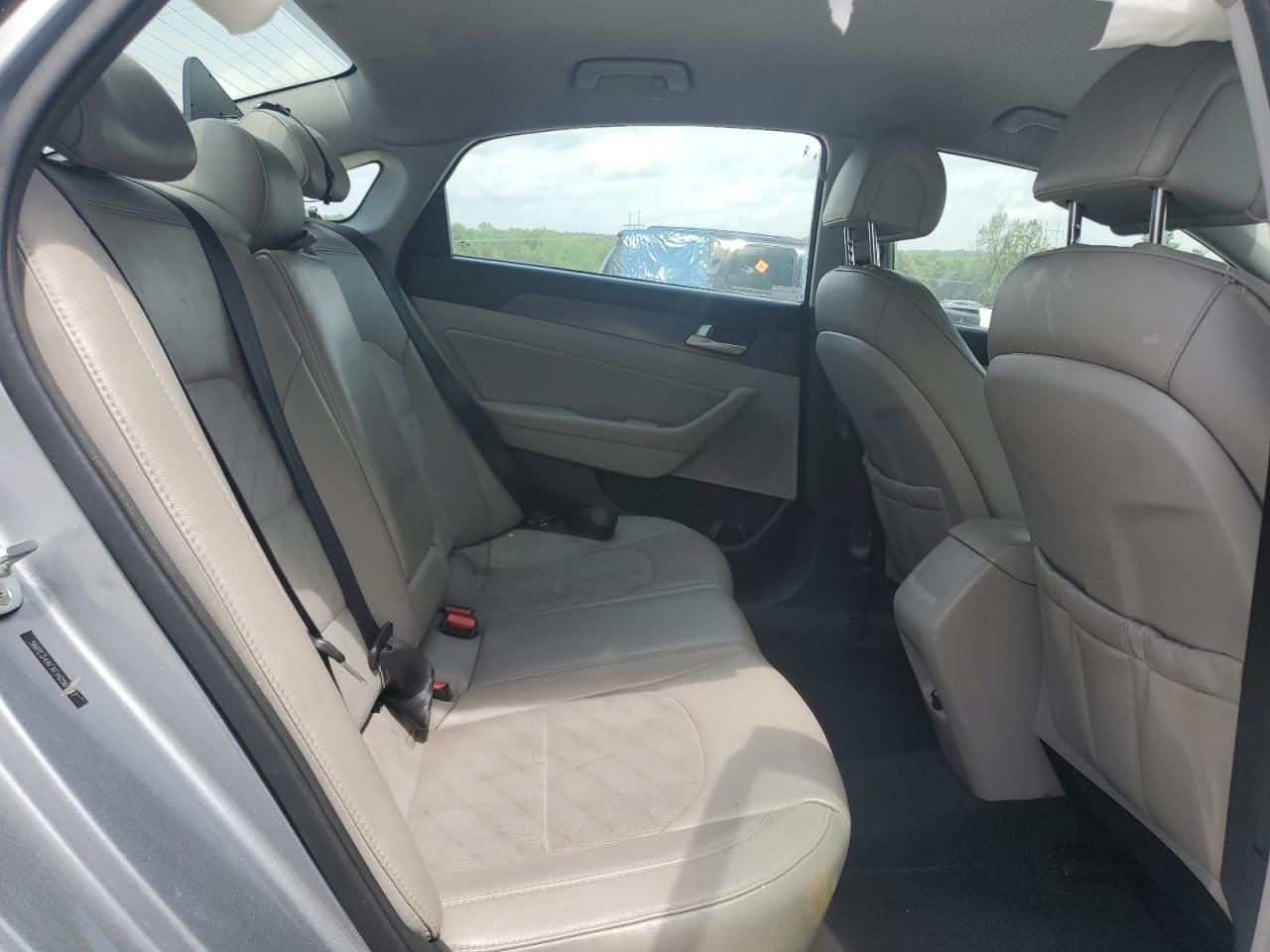 SONATA 2015 Glove Box 4721044