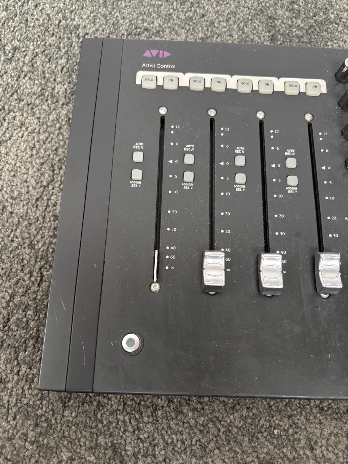 Avid Artist Control EuCon Control Surface Touch Screen with Faders UNTESTED