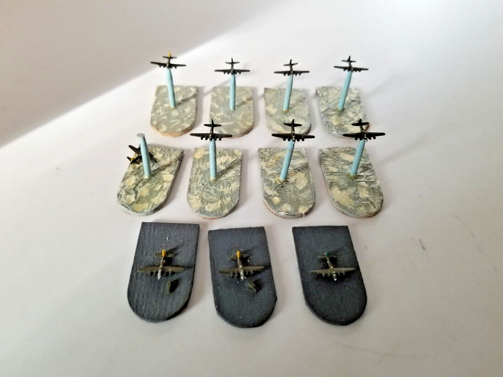 GHQ Micronauts WW2 B-17 Bomber Aircraft 11 Miniatures 1/2400 Scale Painted tbj