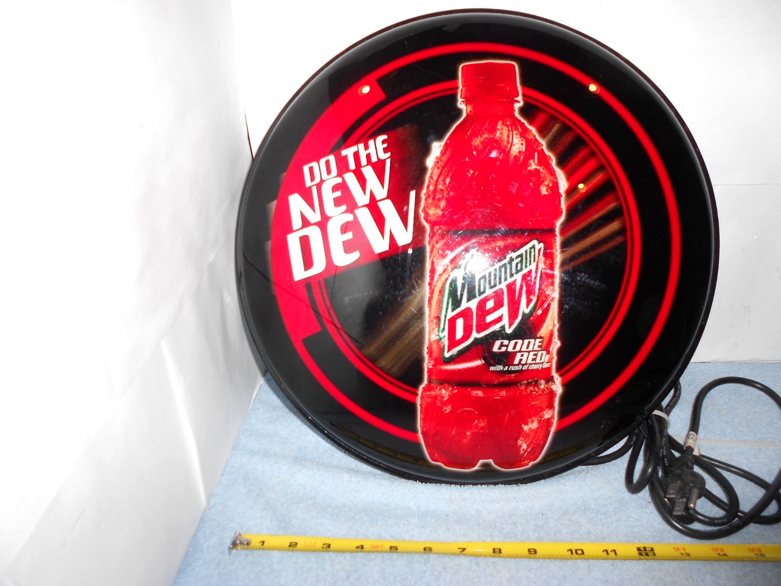 VINTAGE MOUNTAIN DEW ADVERTISING SIGN 15x3 in LIGHT NOT WORKING SHOWS WELL -L494