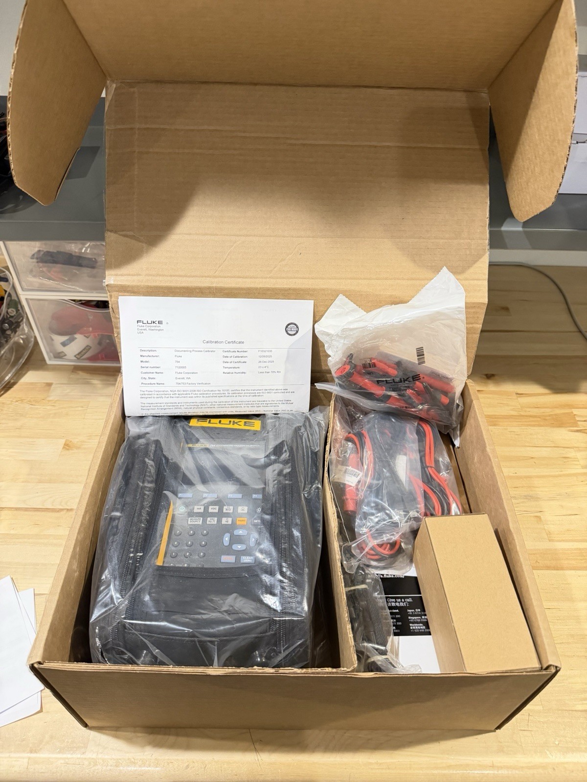 FLUKE 754 DOCUMENTING PROCESS CALIBRATOR (CALIBRATED 2025-2026 NEW SEALED