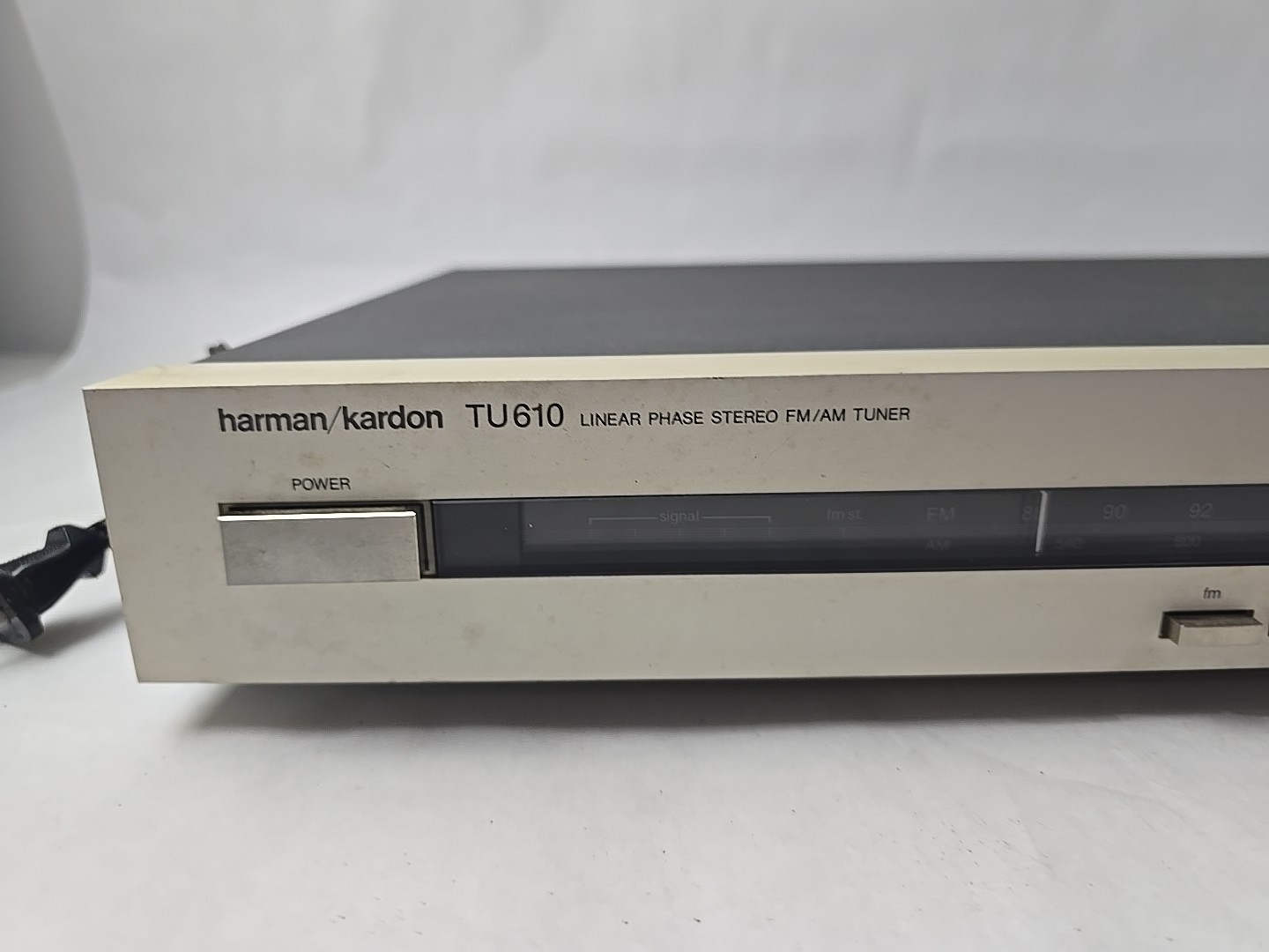 Harman Kardon Linear Phase Stereo AM FM Tuner TU610