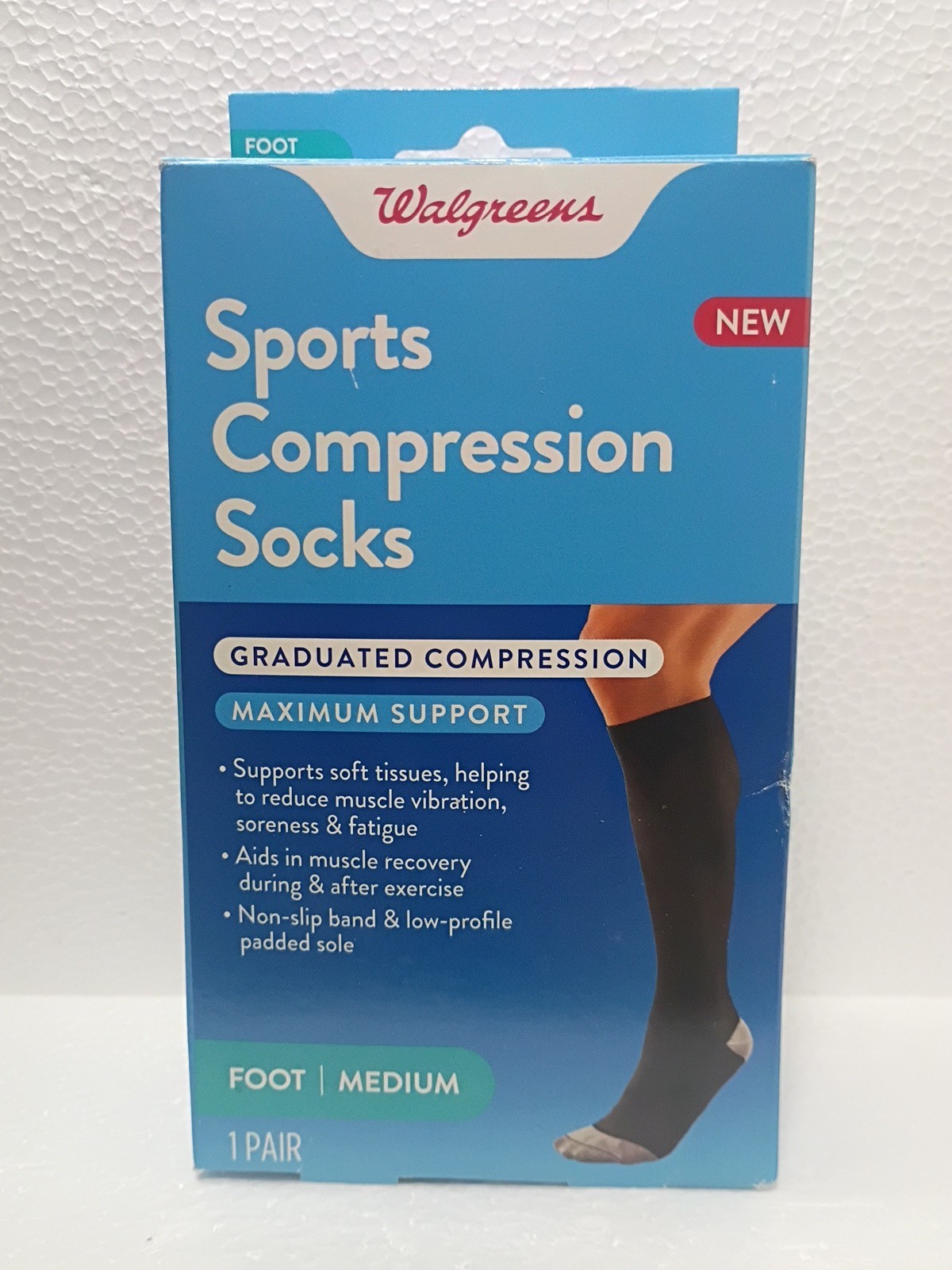 Walgreens ~Sports Compression Socks ~Max Support ~Size: Medium ~One Pair