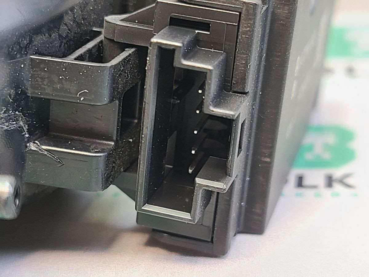 MERCEDES E-CLASS W213 Parking Brake Switch A2139053803