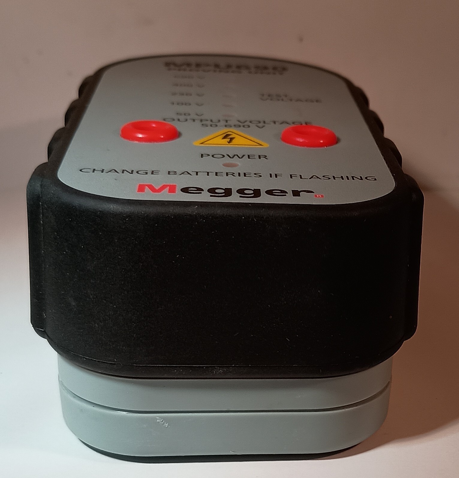 Megger MPU690 690v 2 Pole Voltage & Continuity Tester Proving Unit