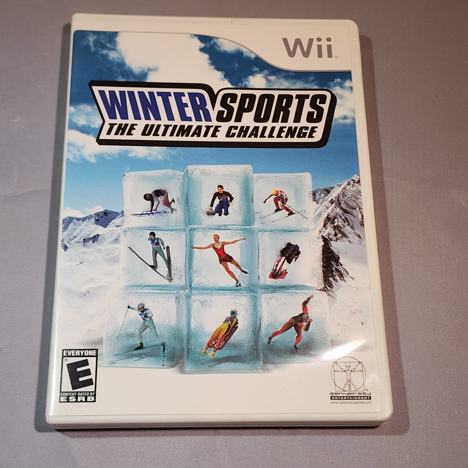 Nintendo Wii (White) Console Bundle - Tested and Working