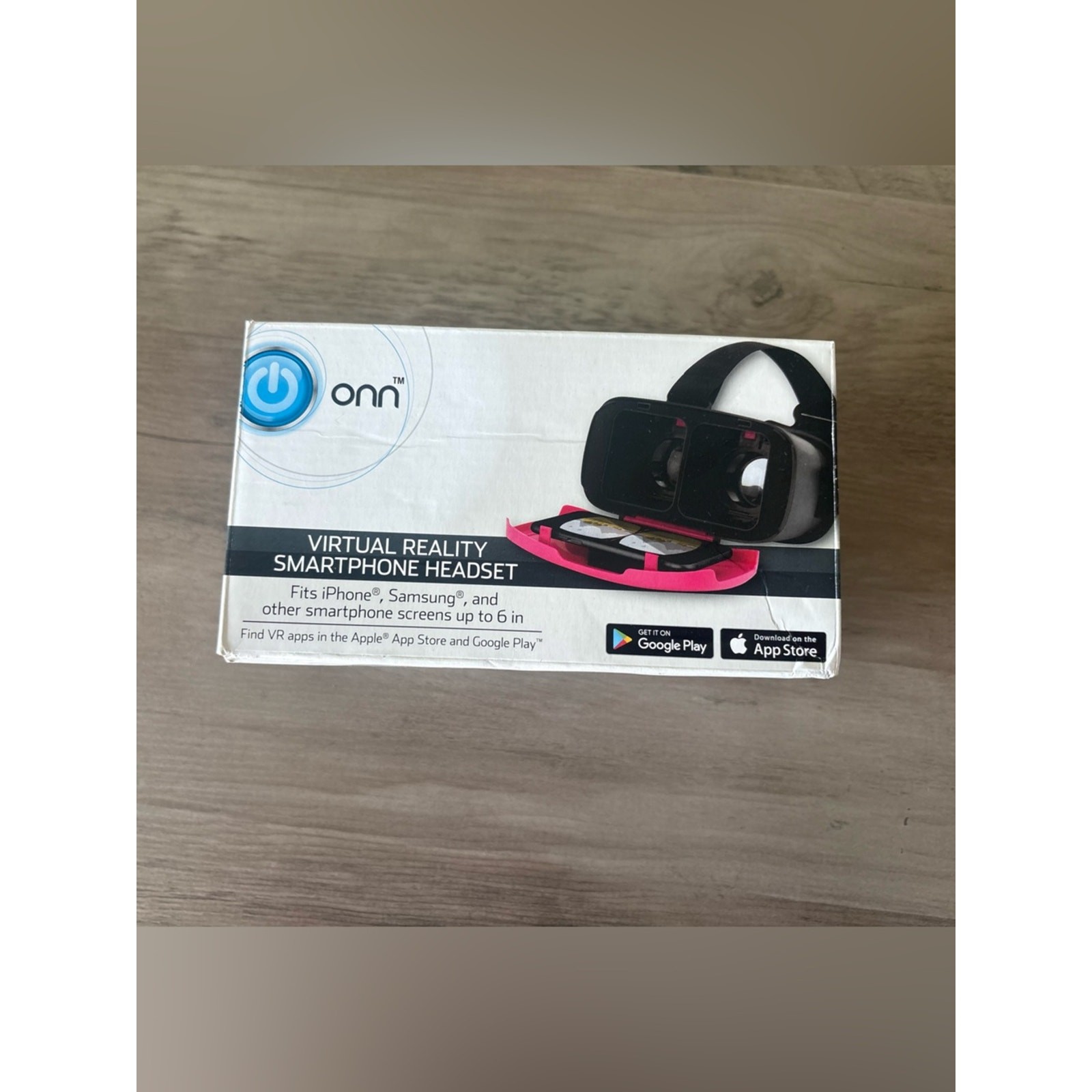 Onn Virtual Reality Smartphone Headset VR Viewer Fits iPhone & Android Up to 6”
