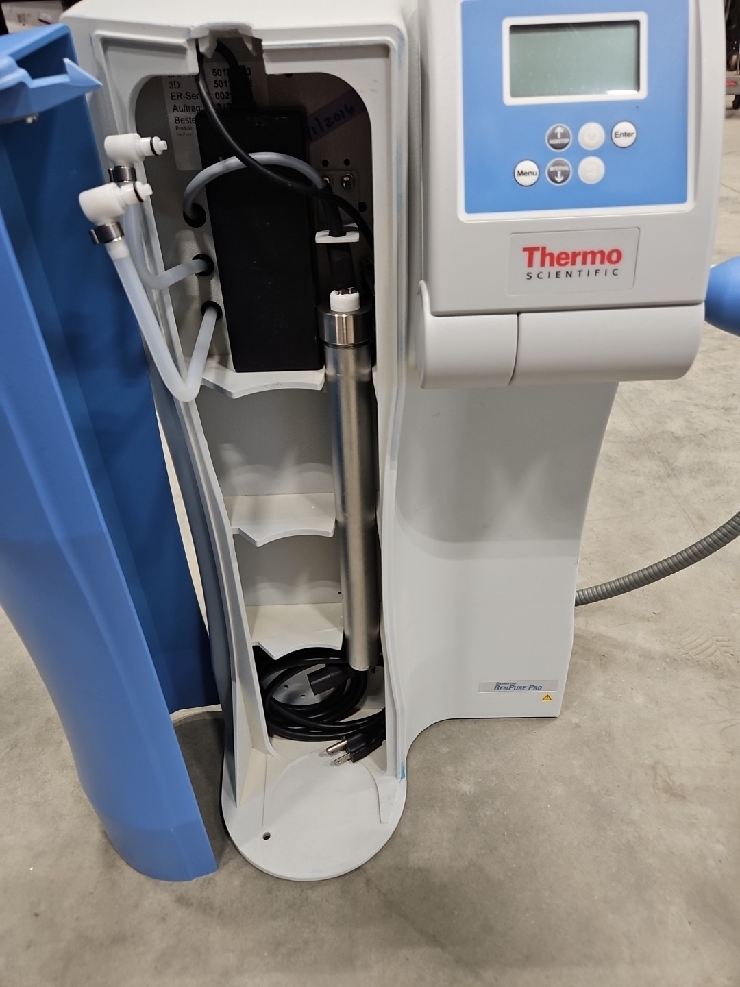 Thermo Scientific GenPure Pro UV Ultrapure Water Purification System