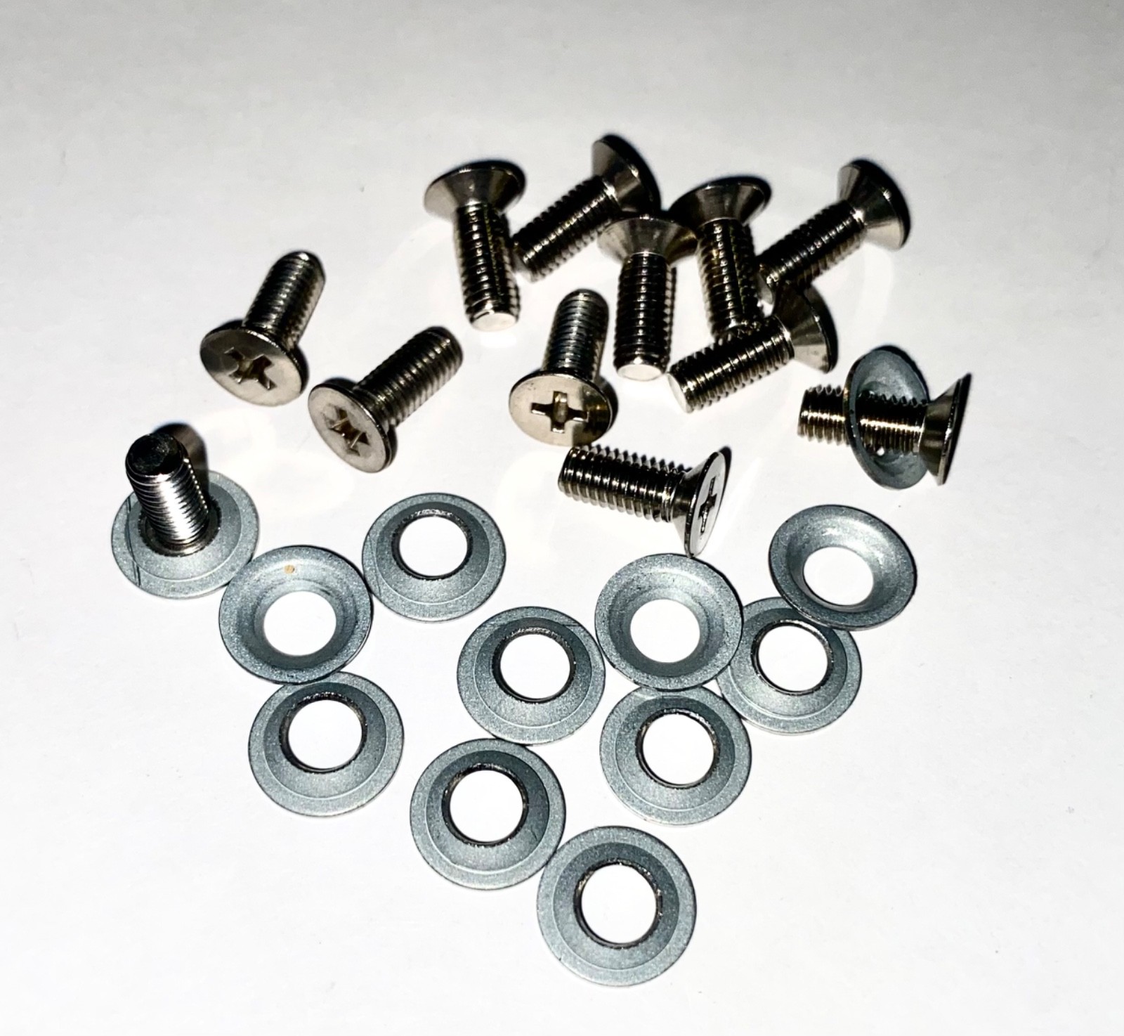 (12) APS 10-32 x 3/8" Rack Screws and Cup Washers