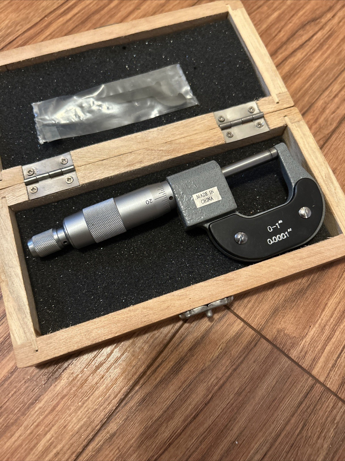 O T0 1" DIGITAL MICROMETER