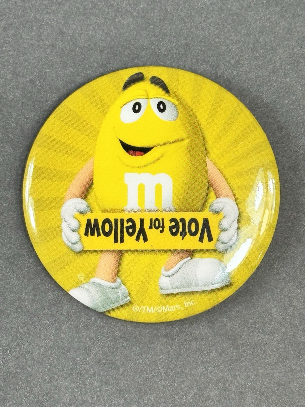 M&M’s Vote for Yellow Pinback Button Candy Advertising Promo Mars Inc