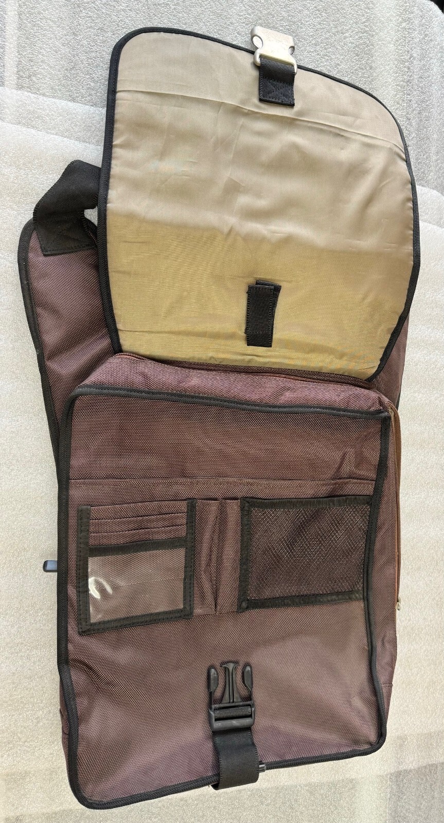 Namba Gear Laptop Messenger Bag - NEW