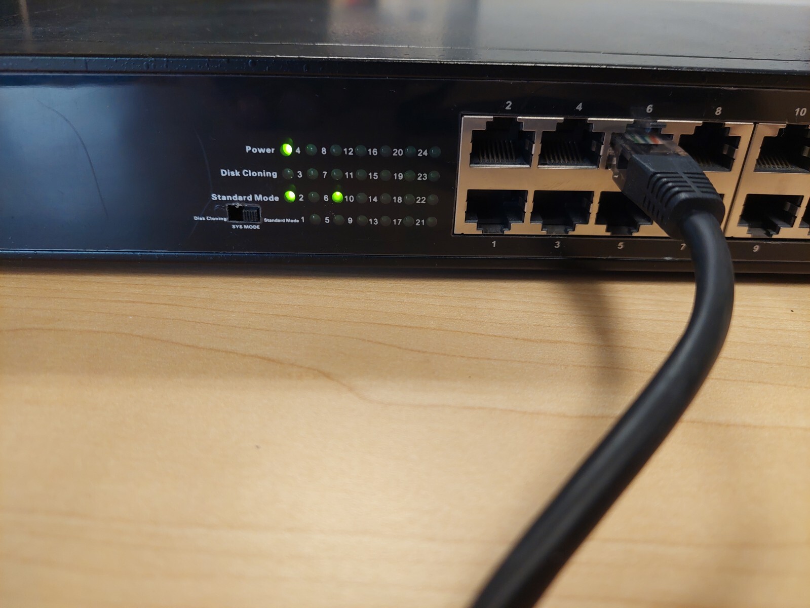 Monoprice 24 port Unmanaged Gigabit Ethernet Switch
