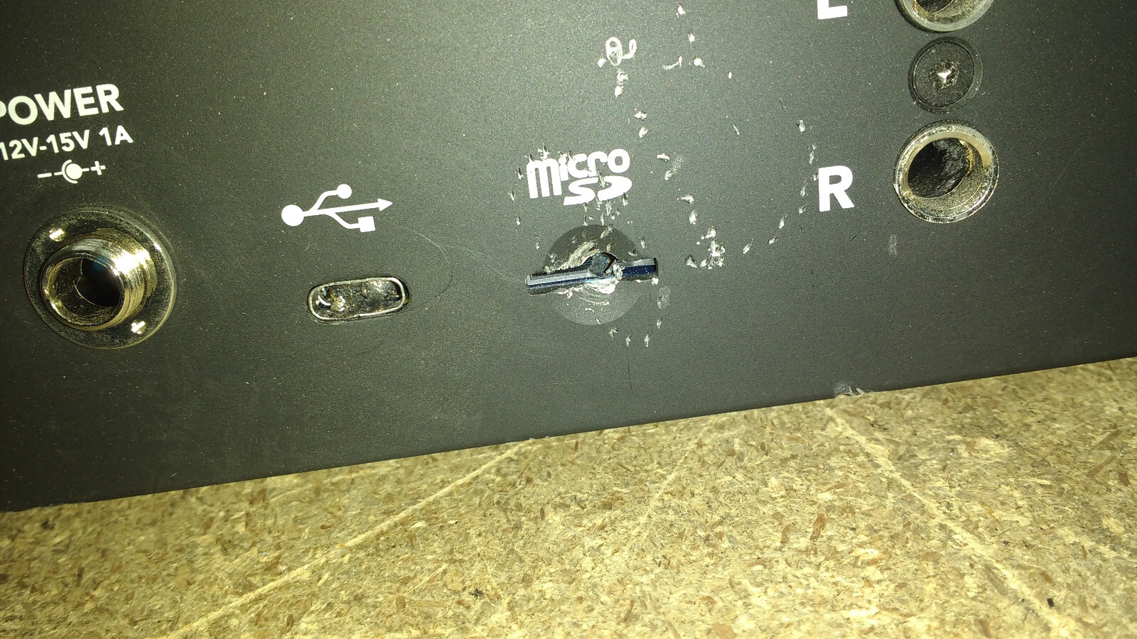 RodeCaster Pro Integrated Podcast Console Class A Servo Biased DAMAGED