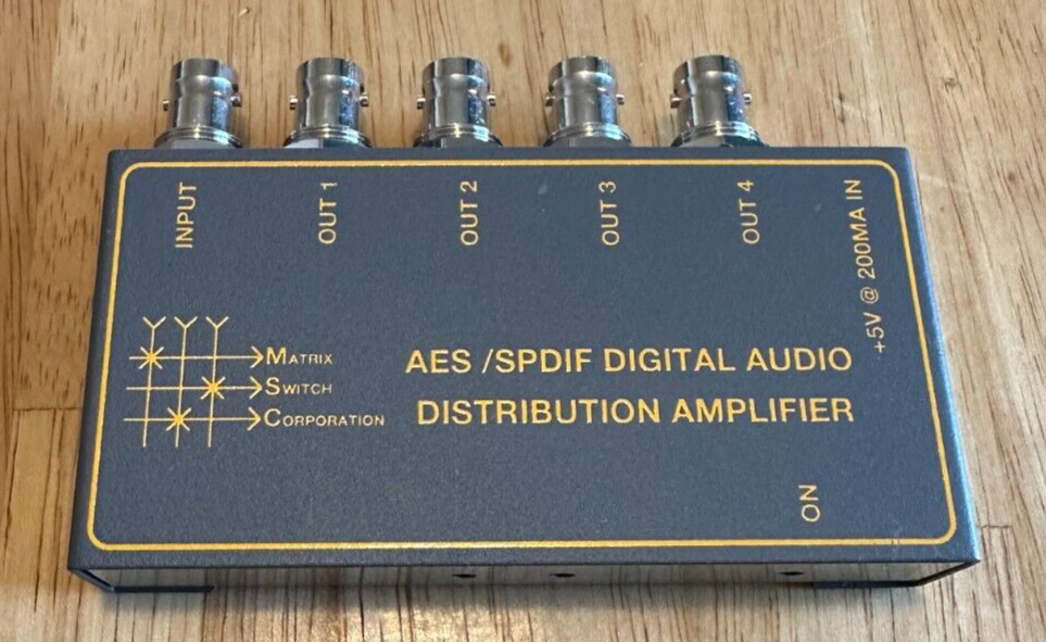 AES Distribution Amplifier 1 x 4 AES formats up to 192KHz , MSC-AES/SPDIF4