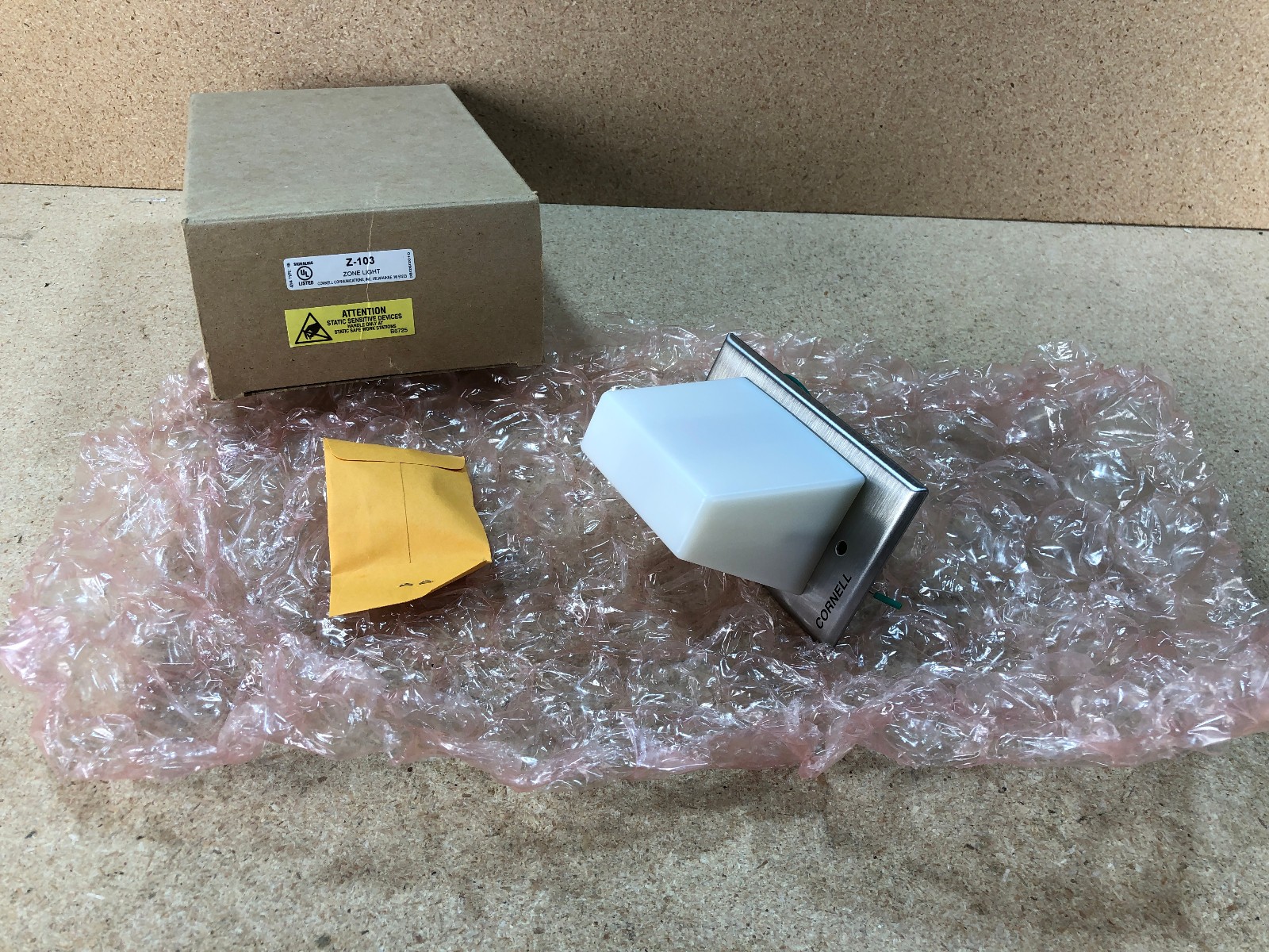 Cornell Z-103 Nurse Call Work Light – Triple Status