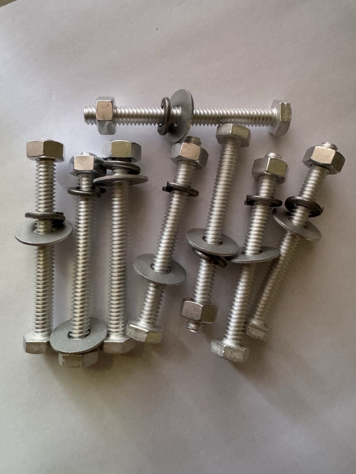ALUMINUM HEX CAP SCREWS. 1/4-20 x 2 1/2” W/ LW & FW & NUTS. 8 PCS. NEW